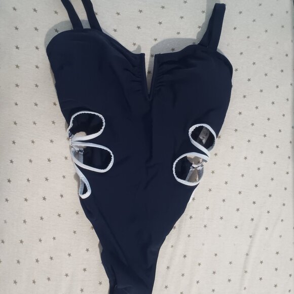 NWT Seamoly One Piece Swimsuit with Floral Cutout L Large - Picture 11 of 14